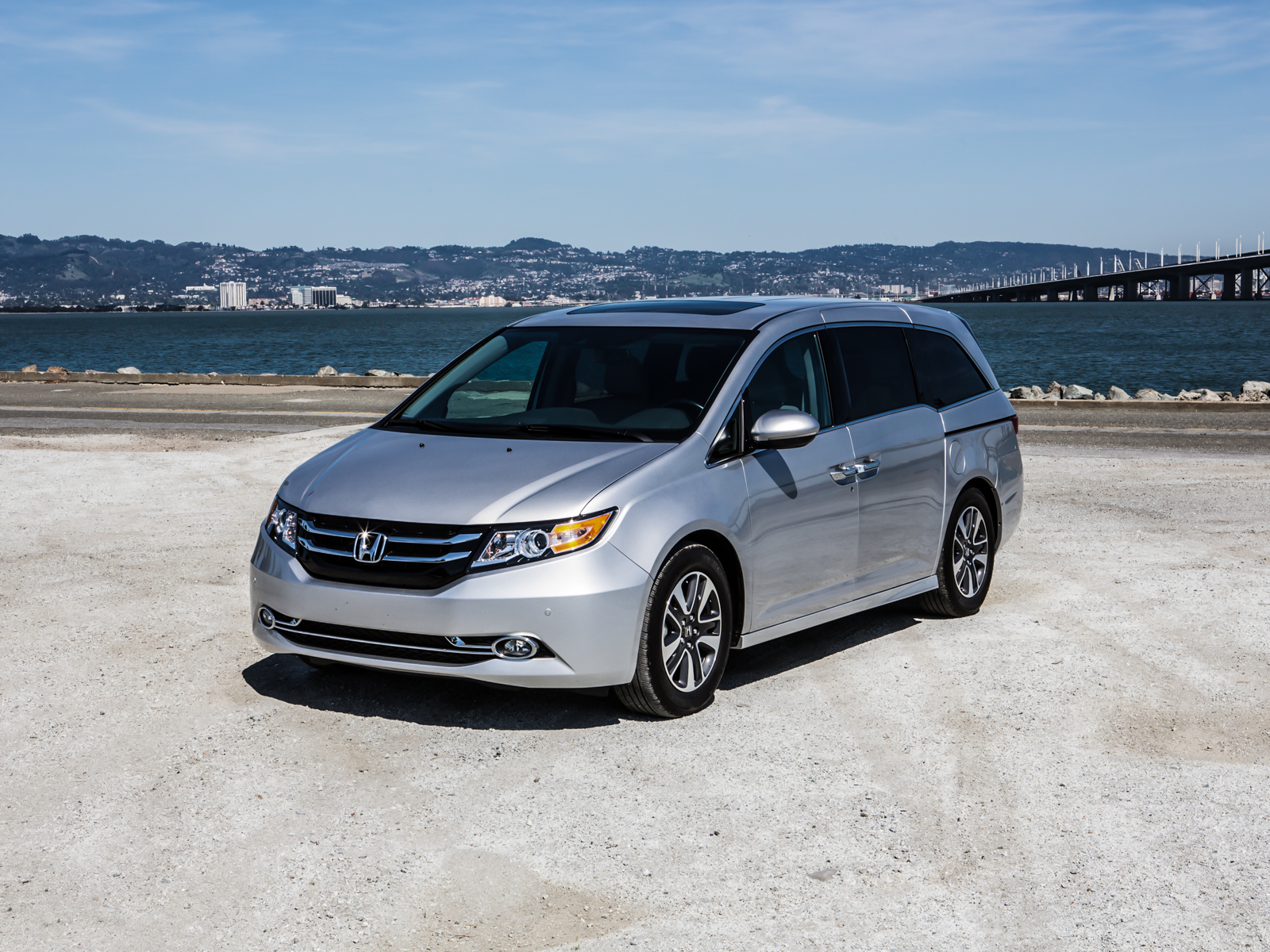 2014 Honda Odyssey review: Honda's easy 